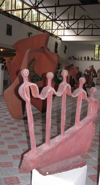  Музей модерної скульптури Михайла Дзиндри